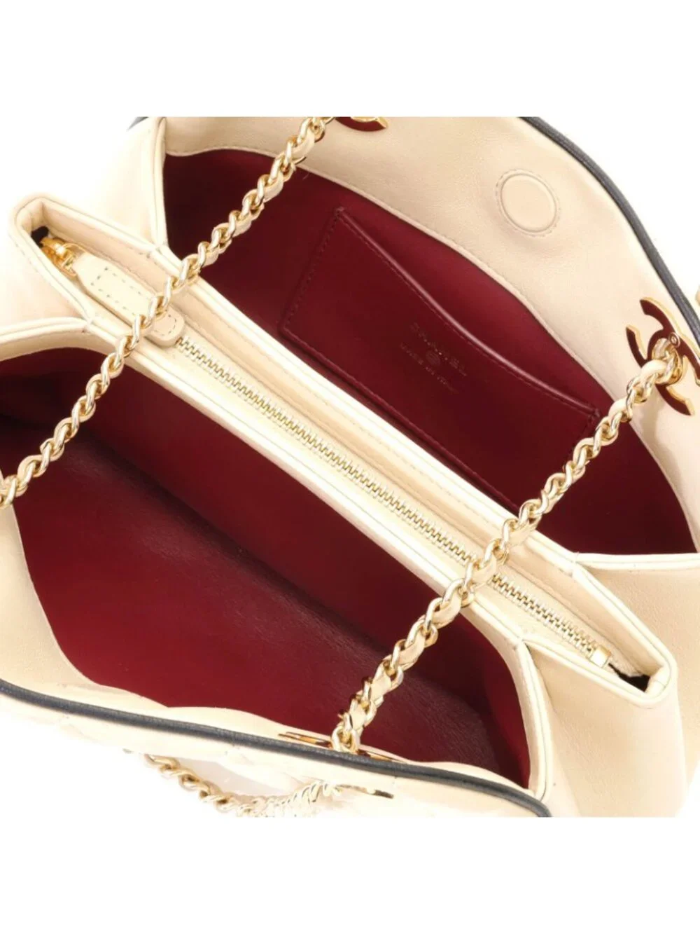 Chanel Quilted Chain Shoulder Bag Ivory Black Lambskin